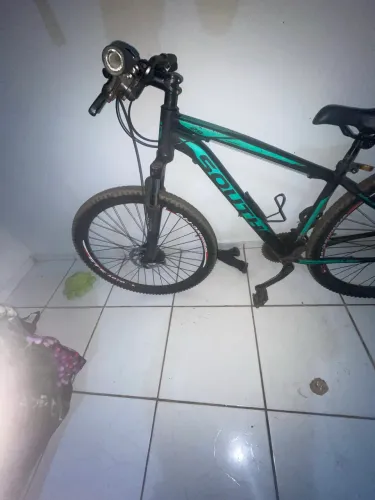 Vende bike aro 29 ,,600 reais pra sair logo 