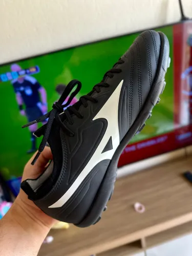 Chuteira Society Mizuno