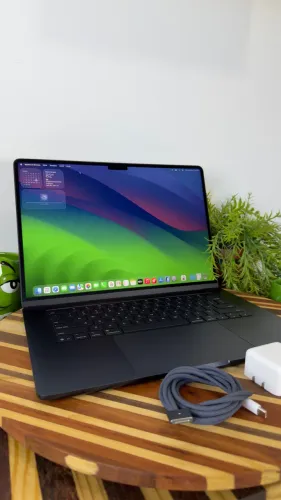 MacBook Air M4 16gb 256gb 15 polegadas *594*