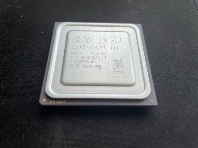 Cpu antiga AMD K6-III 450AHX 450 MHz socket 7