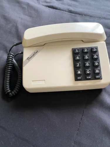 Telefone antigo