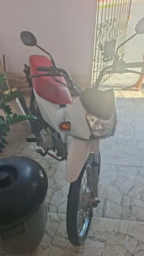 Aluga-se pop 110i sem calção 