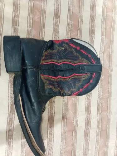 BOTA COUNTRY ?