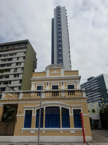 3quartos no BAIRRO DAS GRAÇAS RECIFE