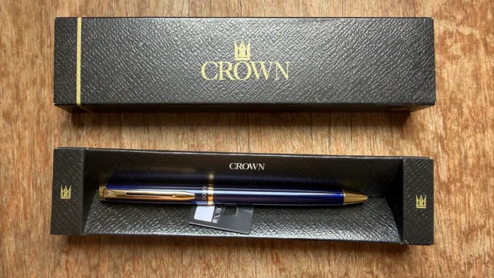 Caneta Crown