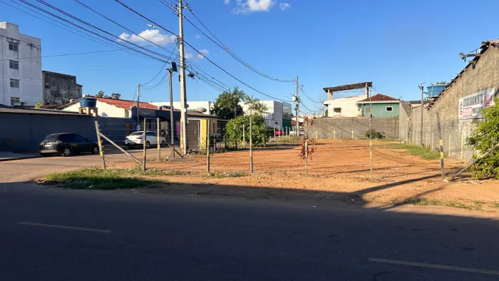EXCELENTE TERRENO DE ESQUINA 465 m2 PRÓX. AO PORTO VELHO SHOPPING
