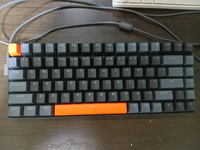 TECLADO MECÂNICO K500-B84