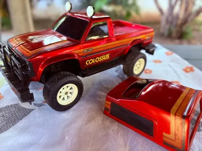 Carrinho de controle remoto Colossus - Estrela