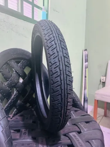 Pneu Moto 275 x 18 - 