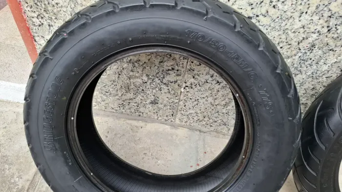 Pneus usados pra shadow 750