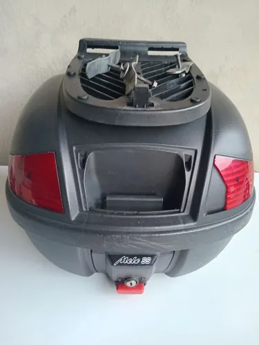 Bau bauleto moto 33L completo excelente!