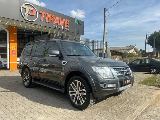 Mitsubishi Pajero HPE Full 3.2 4X4 T.i.dies. 5P AUT 2020