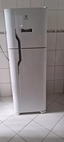 Refrigerador Electrolux Frost Free 371 L