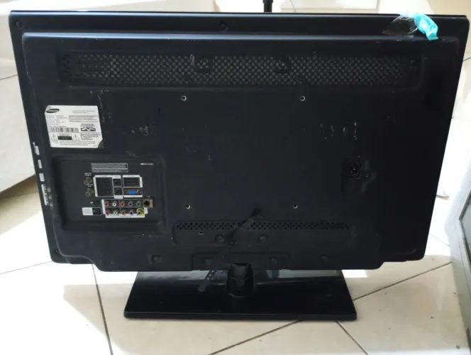 Vendo TV Samsung - Retirar Peças ou Consertar