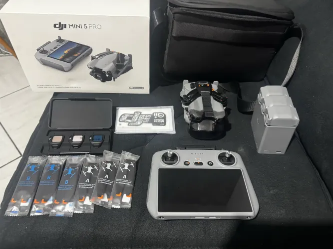 Drone DJI Mini 5 Pro Fly More Combo Plus 