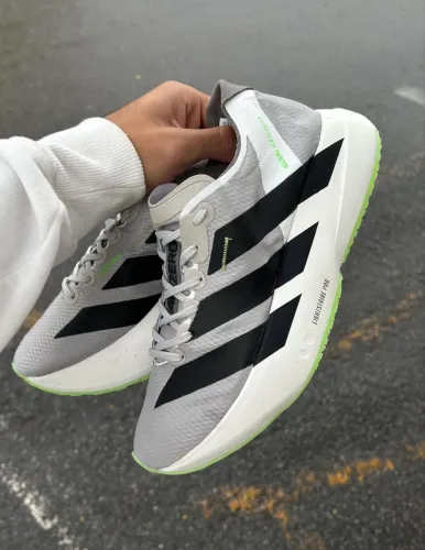 Tênis Adizero cinca e preto 38 ao 43
