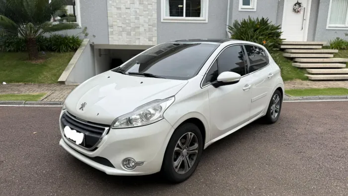 Peugeot 208 Griffe 1.6 Flex 16V 5P Aut. 2015