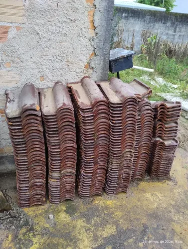 Telhas para doação