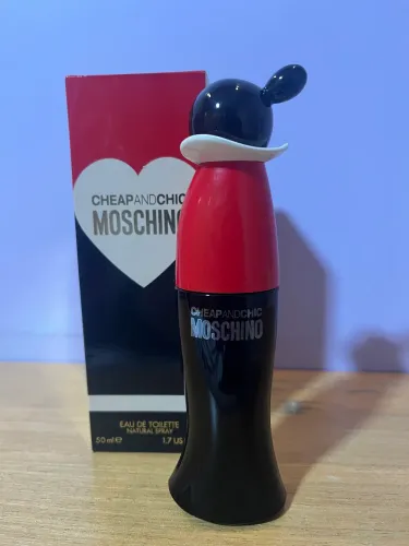 Perfume Moschino Cheap & Chic Feminino Eau De Toilette 50ml - Novo