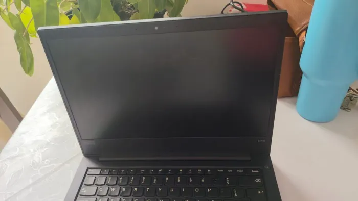 Notebook Lenovo ThinkPad E490 - Aceito cartão **LEIA A DESCRIÇÃO**