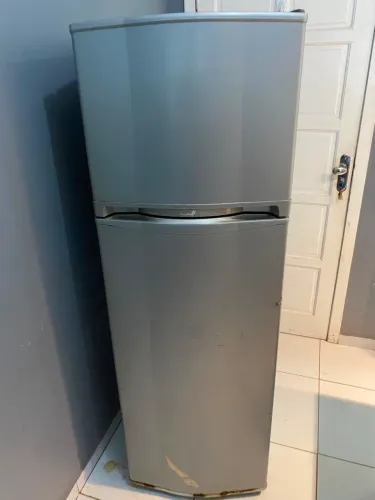 Geladeira inox