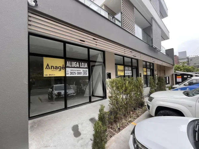 Loja comercial no bairro Costa e Silva, Joinville, com 37,37 m²