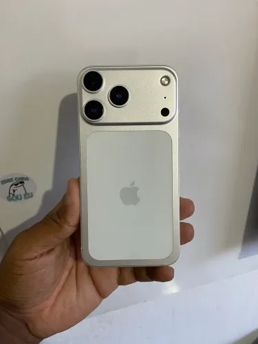 Vendo iPhone XR 64gb (Na carcaça do 17 pro)