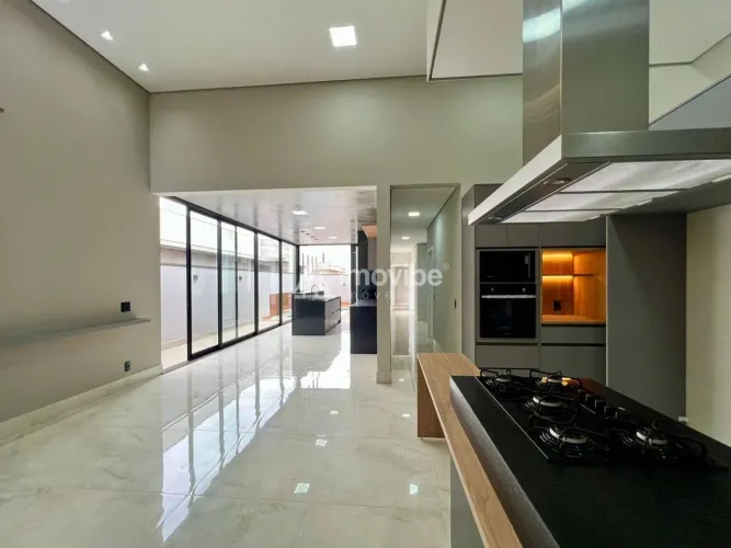 Casa em Condomínio, com 3 quartos, 3 suíte, piscina, Condomínio Engenho Velho - Nova Odess