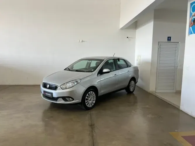 Fiat Grand Siena Essence 1.6 Flex 16V 2017
