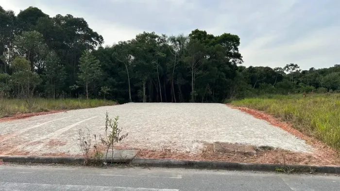Terreno à venda no bairro Forquilhas em São José/SC