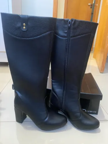 Vende bota preta nova nunca usada