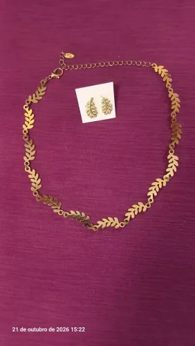 VENDO CONJUNTO DE BIJUTERIAS USADAS