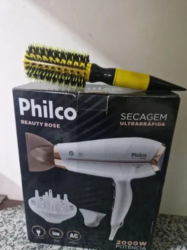 Vendo um Secador + Escova