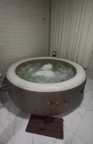 Ofurô - SPA inflável INTEX (795l)