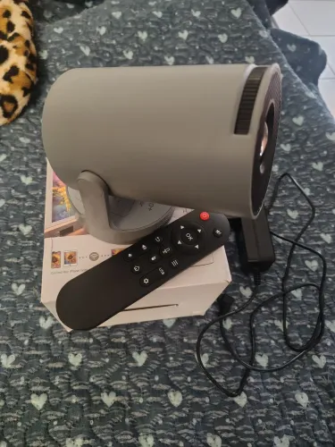 Mini projetor hy 300pro+ Android 