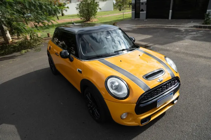 Mini Cooper S 2.0 Turbo 16V 3P Aut. 2015