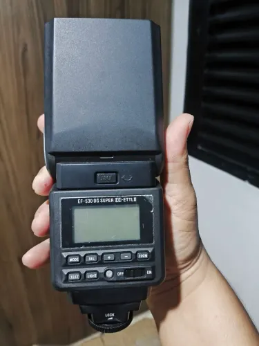 Flash para câmera Sigma