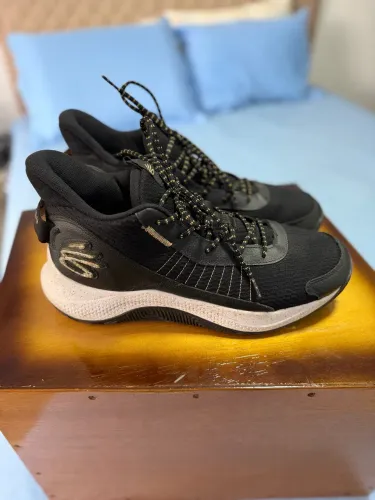 Under Armour Curry 3Z7 