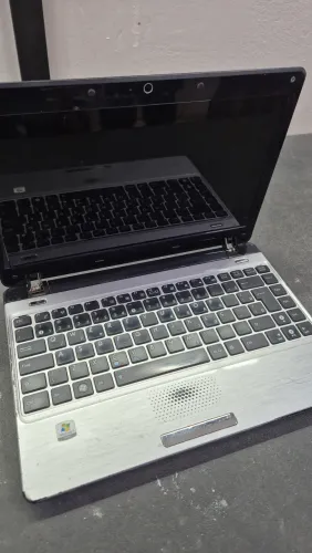 Notebook Asus Eee PC 1201T para retirada de peças