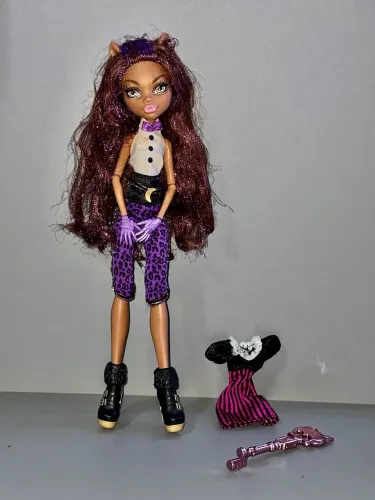 Boneca Clawdeen Monster High Sweet 1600