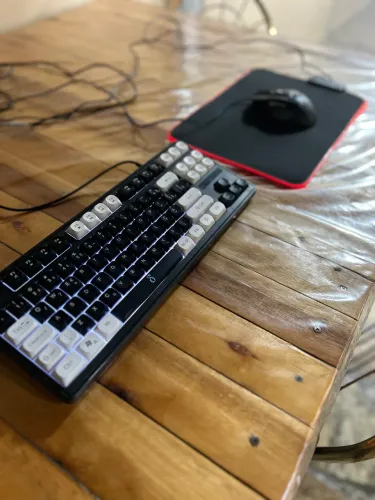 Teclado, mouse e mouse pad