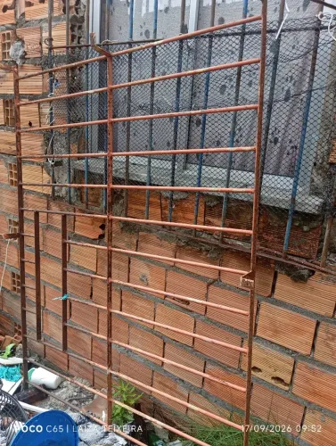 Vende-se grade de janela