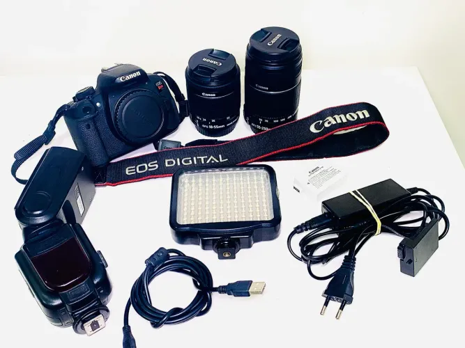 Kit Câmera Canon EOS Rebel T5i + Lentes 18-55mm e 55-250mm + Acessórios