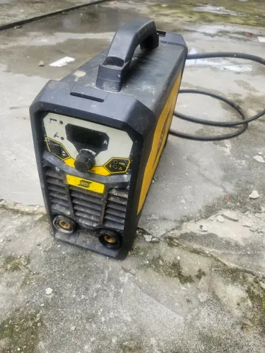 Maquina de solda ESAB LHN 242i