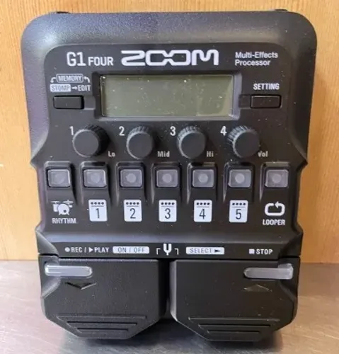 Pedaleira Zoom G1four