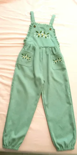 Macacão verde infantil