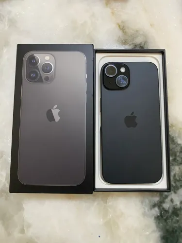iPhone Apple 15 256