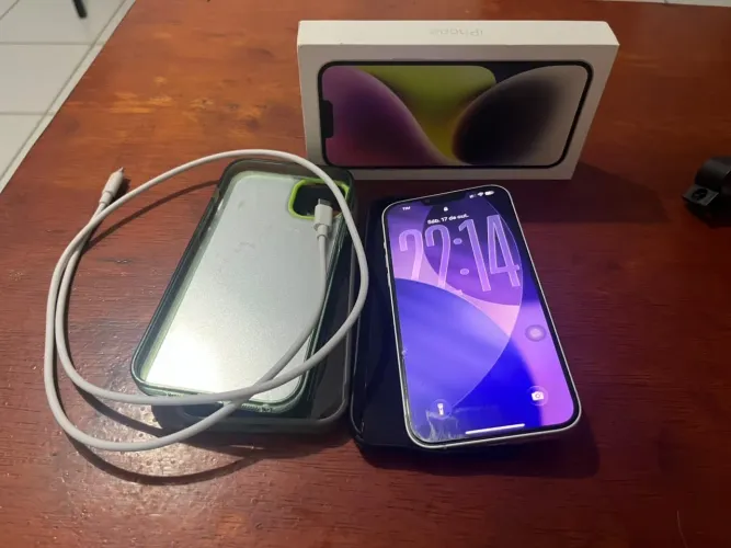 V/T iphone 14 plus