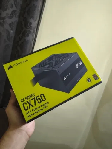 Fonte Corsair CX750 750W -- Lacrada