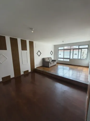 Vende-se apto 3 Quartos ( 2 suítes ) com vaga privativa no Gonzaga em Santos/SP